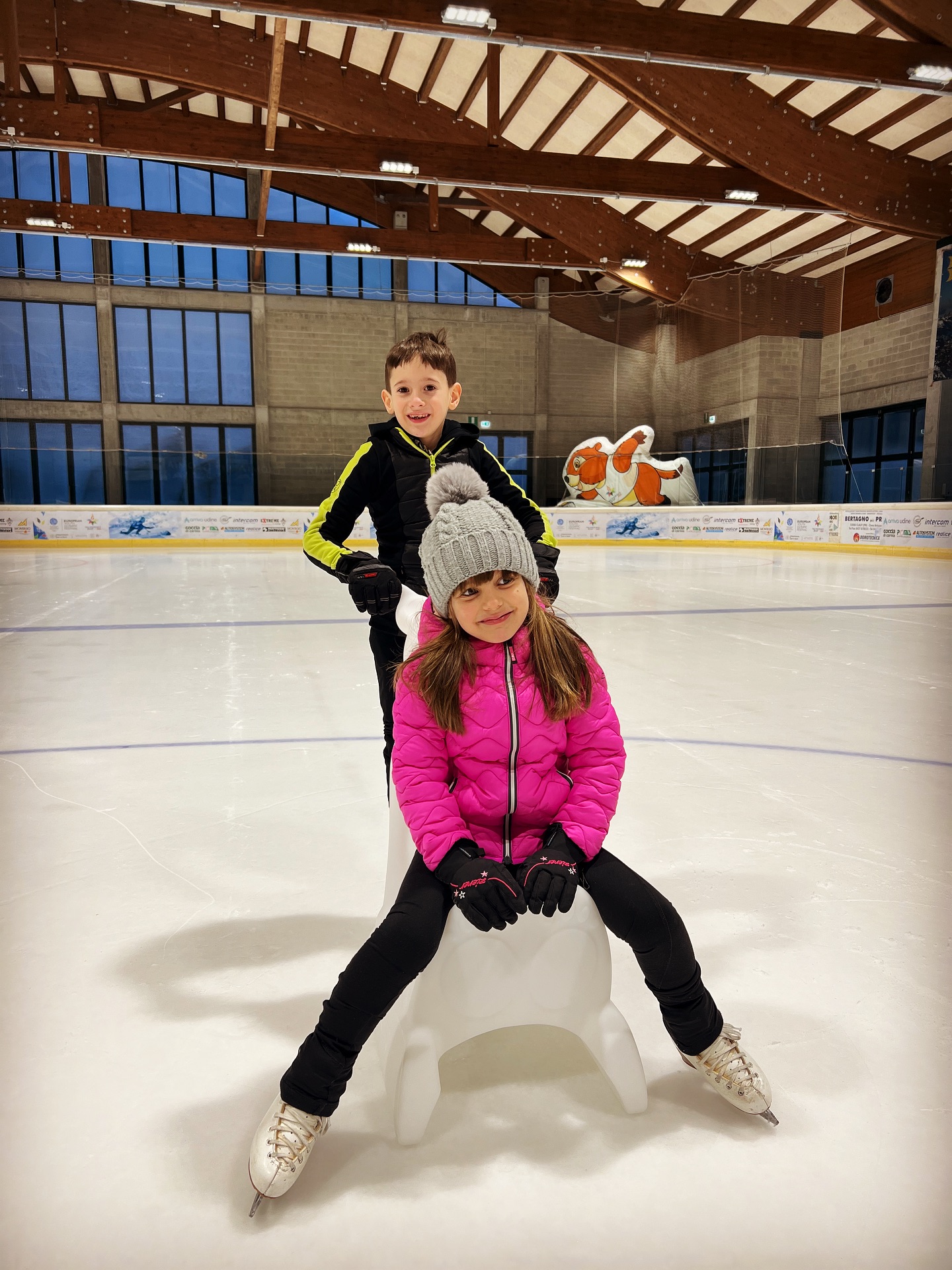 ⛸ Pronto a metterti in gioco sul ghiaccio? 🎊 Le nostre lezioni di pattinaggio sono…